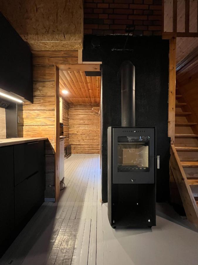 Black Work Levi Autti Chalet Kittila (Lapland)
